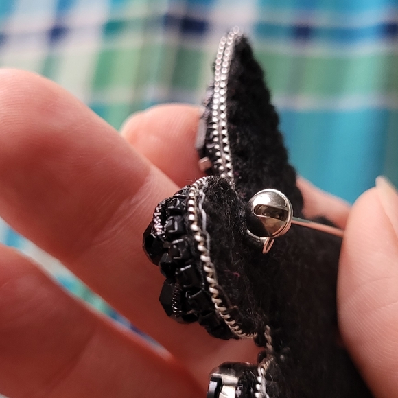 NEW Handmade brooch Fleur-de-lis - Picture 6 of 6